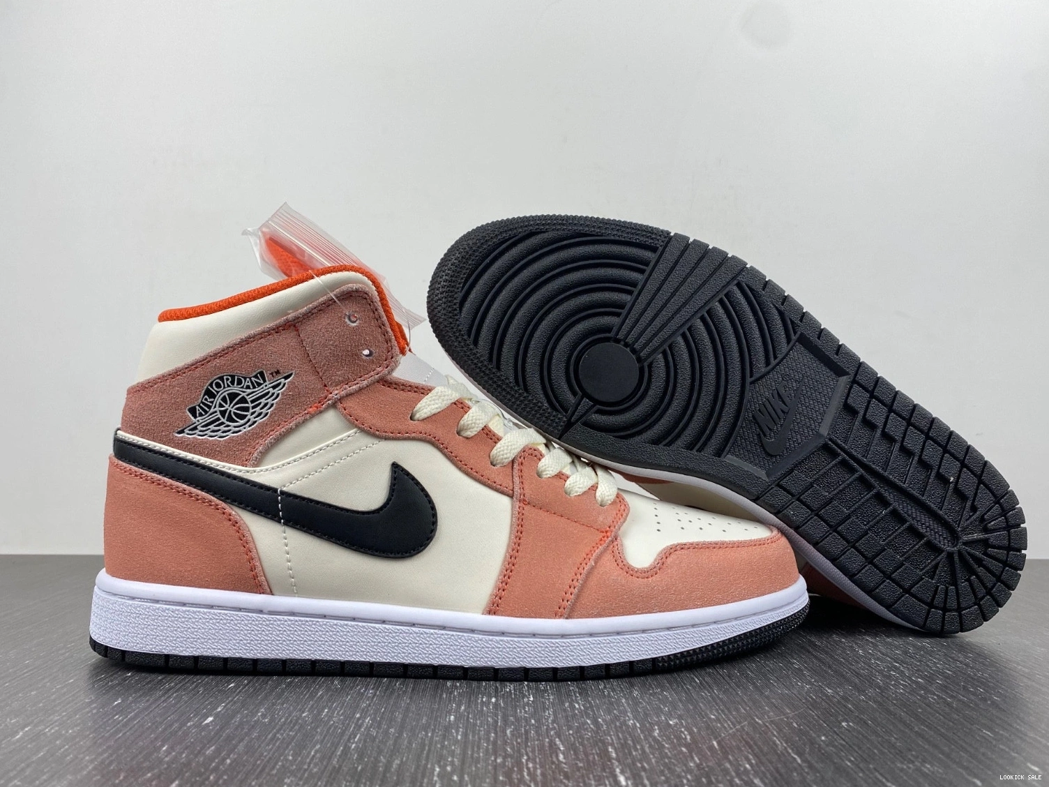 Rep DV1336-800 Mid 1 (GS) - Orange Jordan SE Suede 0519